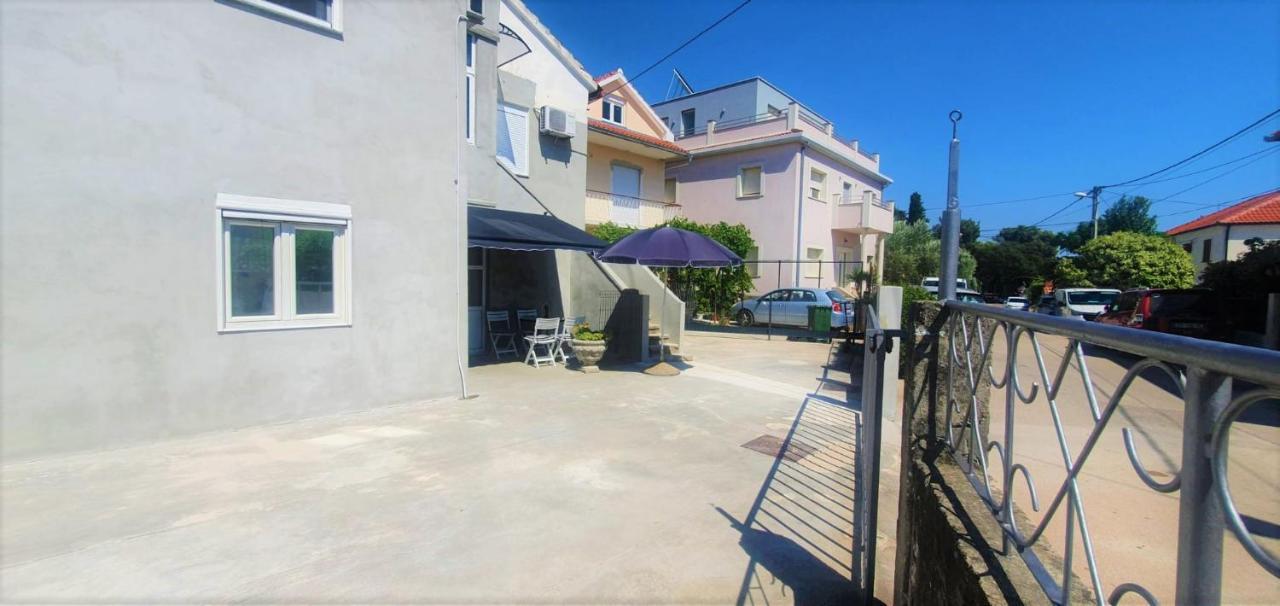 Apartment Fain - Private Parking Zadar Exterior photo